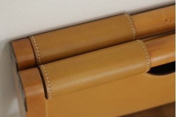中古　HERMES(エルメス)　本革　PIPPAシリーズ　イエローカラーのレザーが魅力的な折り畳み式チェア(スツール、折りたたみ、イス)(定価約160万円)(R-076033)