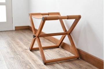 中古　HERMES(エルメス)　本革　PIPPAシリーズ　イエローカラーのレザーが魅力的な折り畳み式チェア　定価約160万円　(R-076033)