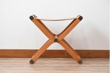 中古　HERMES(エルメス)　本革　PIPPAシリーズ　イエローカラーのレザーが魅力的な折り畳み式チェア　定価約160万円　(R-076033)