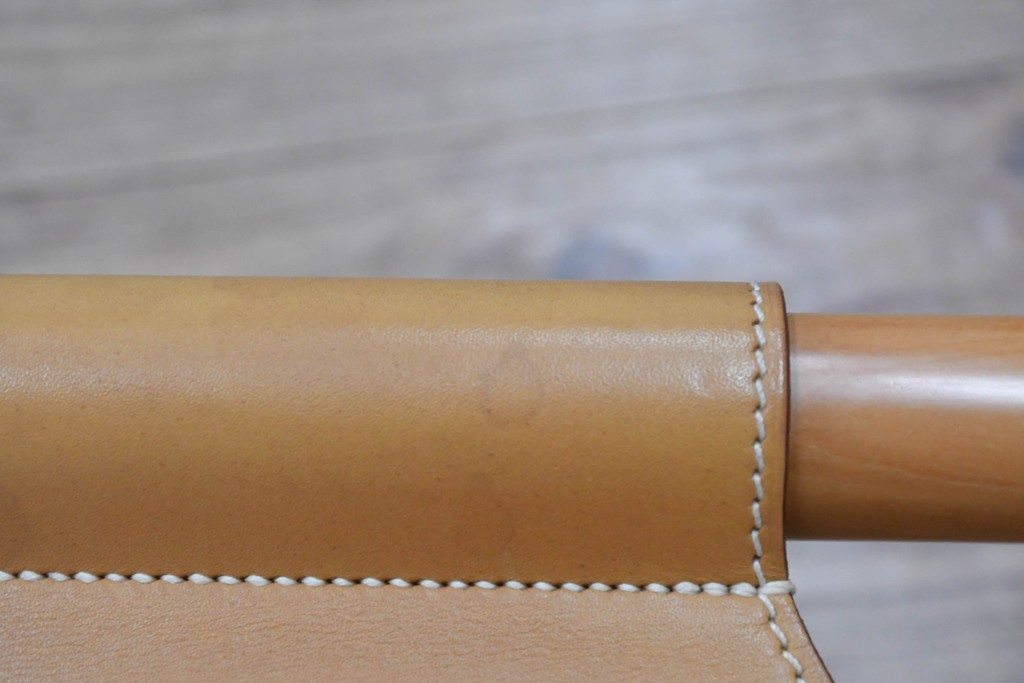 中古　HERMES(エルメス)　本革　PIPPAシリーズ　イエローカラーのレザーが魅力的な折り畳み式チェア　定価約160万円　(R-076033)