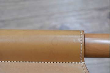 中古　HERMES(エルメス)　本革　PIPPAシリーズ　イエローカラーのレザーが魅力的な折り畳み式チェア　定価約160万円　(R-076033)