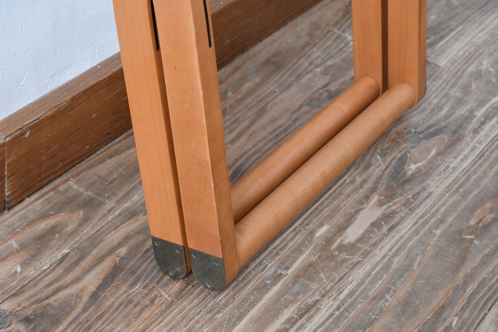 中古　HERMES(エルメス)　本革　PIPPAシリーズ　イエローカラーのレザーが魅力的な折り畳み式チェア　定価約160万円　(R-076033)