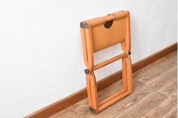 中古　HERMES(エルメス)　本革　PIPPAシリーズ　イエローカラーのレザーが魅力的な折り畳み式チェア　定価約160万円　(R-076033)