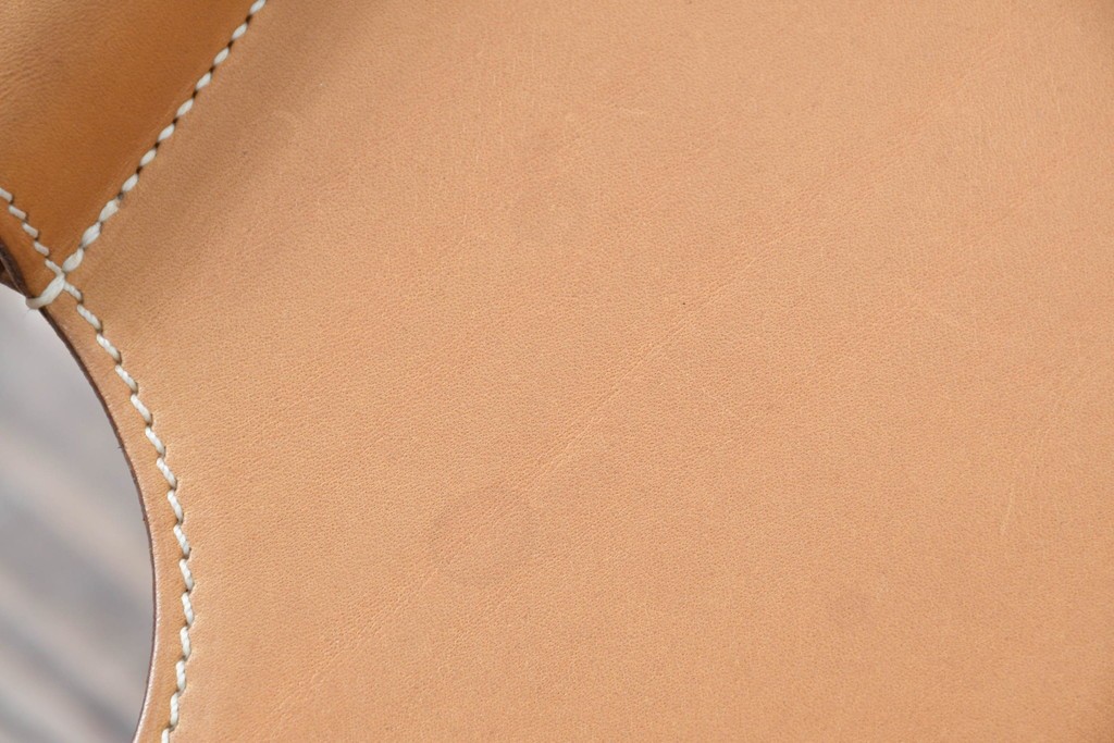 中古　HERMES(エルメス)　本革　PIPPAシリーズ　イエローカラーのレザーが魅力的な折り畳み式チェア　定価約160万円　(R-076033)