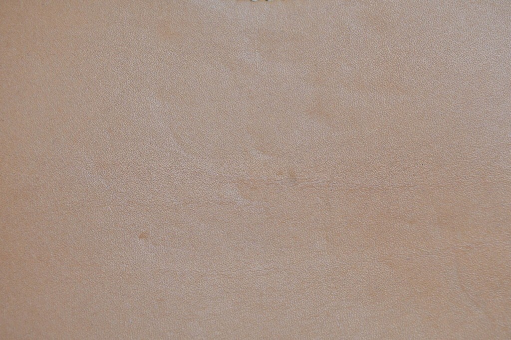 中古　HERMES(エルメス)　本革　PIPPAシリーズ　イエローカラーのレザーが魅力的な折り畳み式チェア　定価約160万円　(R-076033)