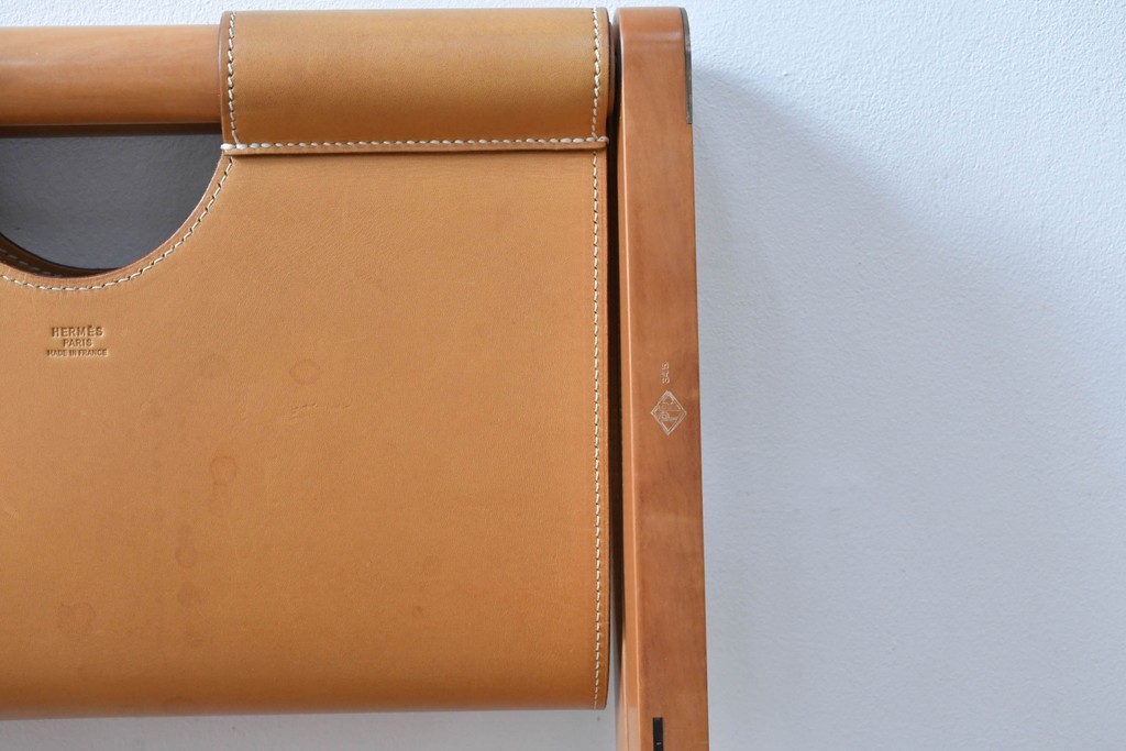 中古　HERMES(エルメス)　本革　PIPPAシリーズ　イエローカラーのレザーが魅力的な折り畳み式チェア　定価約160万円　(R-076033)