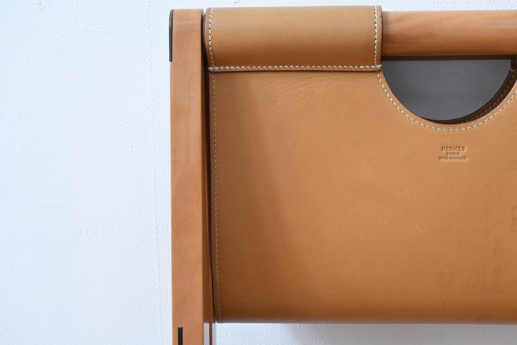 中古　HERMES(エルメス)　本革　PIPPAシリーズ　イエローカラーのレザーが魅力的な折り畳み式チェア　定価約160万円　(R-076033)