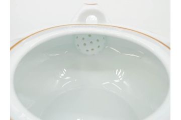 大倉陶園(OKURA、OAC)　小花　プチローズ　可憐で上品な雰囲気を醸し出す茶器セット(バラ、薔薇、急須、湯呑み5客、湯のみ、箱付き、洋食器)(R-076035)