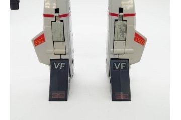 超時空要塞マクロス　バトロイド・バルキリー　VF-1J　1/55　タカトクトイス(おもちゃ、オモチャ、玩具、フィギュア、変形、箱付き)(R-076036)