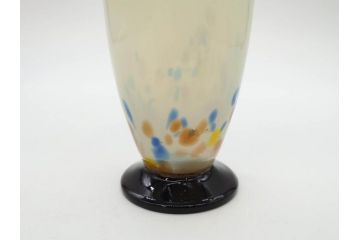 昭和レトロ　戦前　大正　可愛らしいデザインの古いマーブルガラス花瓶2個セット(フリル、色被せ、一輪挿し、花入、花器、硝子、吹きガラス)(R-076039)