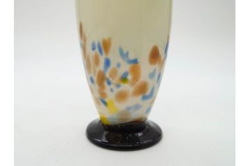 昭和レトロ　戦前　大正　可愛らしいデザインの古いマーブルガラス花瓶2個セット(フリル、色被せ、一輪挿し、花入、花器、硝子、吹きガラス)(R-076039)