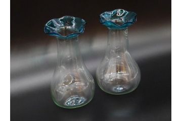 戦前　大正〜昭和初期　昭和レトロ　青フリル　澄んだブルーカラーが素敵なガラス花瓶2個セット(一輪挿し、花入、花器、硝子)(R-076041)