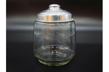 昭和レトロ　当時物　大正〜昭和初期　アルミ蓋　昔懐かしい雰囲気漂うガラス瓶3個セット(キャニスター、ガラスビン、硝子、菓子瓶、フタ付き)(R-076042)