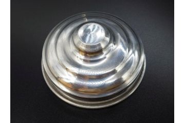 昭和レトロ　当時物　大正〜昭和初期　アルミ蓋　昔懐かしい雰囲気漂うガラス瓶3個セット(キャニスター、ガラスビン、硝子、菓子瓶、フタ付き)(R-076042)