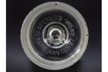 アンティーク雑貨　昭和レトロ　お洒落なインテリアとしても活躍してくれる蓋付きガラス瓶3個セット(キャニスター、硝子、ガラスビン、菓子瓶、フタ付き、MADE IN OCCUPIED JAPAN(占領下の日本製)、オキュパイド ジャパン)(R-076044)