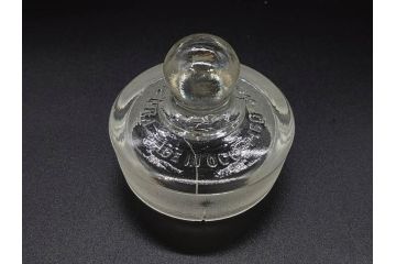 アンティーク雑貨　昭和レトロ　お洒落なインテリアとしても活躍してくれる蓋付きガラス瓶3個セット(キャニスター、硝子、ガラスビン、菓子瓶、フタ付き、MADE IN OCCUPIED JAPAN(占領下の日本製)、オキュパイド ジャパン)(R-076044)