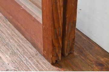 アンティーク建具　趣ある木味が魅力的なガラス戸2枚セット(引き戸)(R-076054)