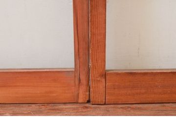 アンティーク建具　趣ある木味が魅力的なガラス戸2枚セット(引き戸)(R-076054)