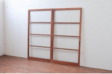 アンティーク建具　趣ある木味が魅力的なガラス戸2枚セット(引き戸)(R-076055)
