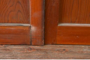 アンティーク建具　明るい木色がレトロな雰囲気を盛り上げるガラス戸2枚セット(引き戸)(R-076061)