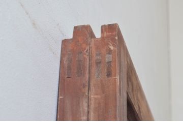 アンティーク建具　明るい木色がレトロな雰囲気を盛り上げるガラス戸2枚セット(引き戸)(R-076061)