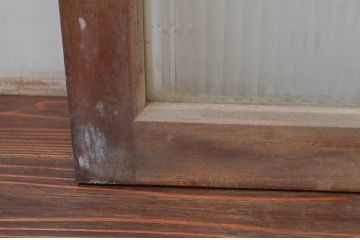 アンティーク建具　レトロ空間におすすめ!素朴な木味が魅力的なガラス窓4枚セット(引き戸、ガラス戸)(R-076063)