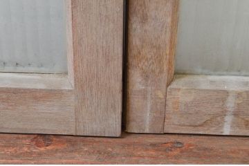 アンティーク建具　レトロ空間におすすめ!素朴な木味が魅力的なガラス窓4枚セット(引き戸、ガラス戸)(R-076063)