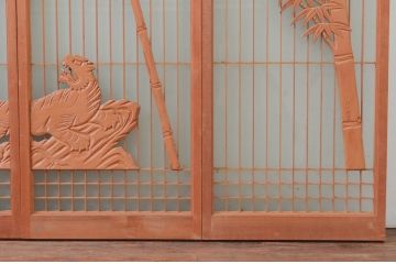 アンティーク建具　躍動感あふれる虎の彫刻が目を惹く書院戸4枚セット(窓、引き戸、ガラス戸)(R-076067)