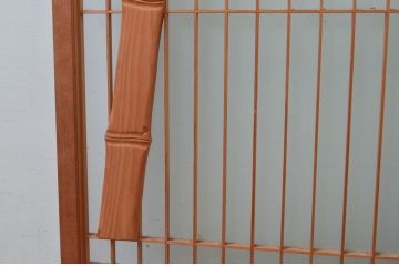 アンティーク建具　躍動感あふれる虎の彫刻が目を惹く書院戸4枚セット(窓、引き戸、ガラス戸)(R-076067)