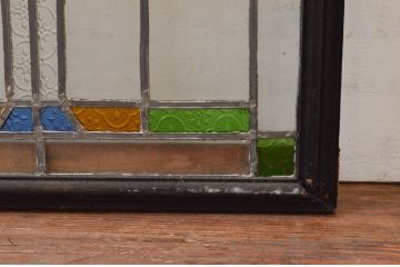 ビンテージ建具　華やかな蝶の図柄が存在感を放つステンドグラス1枚(明り取り、明かり取り、窓、ヴィンテージ)(R-076070)