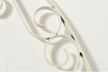 アンティーク建具　ペイント仕上げ限定　かわいいデザインのアイアンゲート1枚(鉄扉、フェンス)(R-076078)