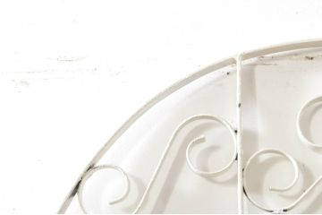 アンティーク建具　ペイント仕上げ限定　かわいいデザインのアイアンゲート1枚(鉄扉、フェンス)(R-076078)