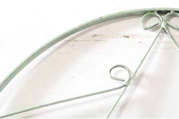 アンティーク建具　ペイント仕上げ限定　かわいいデザインのアイアンゲート1枚(鉄扉、フェンス)(R-076080)
