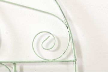 アンティーク建具　ペイント仕上げ限定　かわいいデザインのアイアンゲート1枚(鉄扉、フェンス)(R-076080)