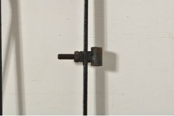 アンティーク建具　ペイント仕上げ限定　かわいいデザインのアイアンゲート1枚(鉄扉、フェンス)(R-076081)
