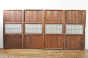 アンティーク建具　心和ませる古い木味が魅力的な組子入りガラス帯戸4枚セット(引き戸、板戸)(R-076085)