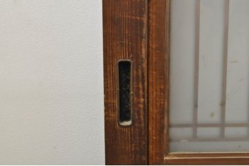 アンティーク建具　心和ませる古い木味が魅力的な組子入りガラス帯戸4枚セット(引き戸、板戸)(R-076085)