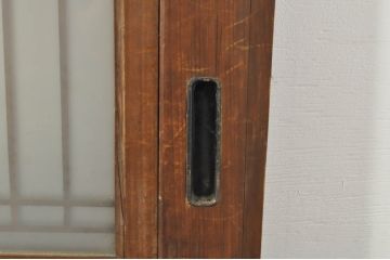 アンティーク建具　心和ませる古い木味が魅力的な組子入りガラス帯戸4枚セット(引き戸、板戸)(R-076085)