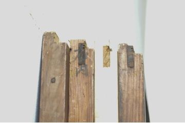 アンティーク建具　心和ませる古い木味が魅力的な組子入りガラス帯戸4枚セット(引き戸、板戸)(R-076085)