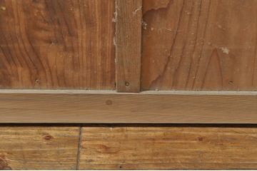 アンティーク建具　心和ませる古い木味が魅力的な横桟板戸2枚セット(舞良戸、まいらど、引き戸)(R-076089)