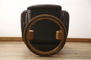 中古　美品　EKORNES(エコーネス)　本革　オットマン付き　ストレスレス レノ クラシック(M)(アームチェア、リクライニングチェア、椅子、一人掛けソファ、1Pソファ)(定価約37万9千円)(R-076090)