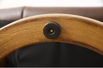 中古　美品　EKORNES(エコーネス)　本革　オットマン付き　ストレスレス レノ クラシック(M)(アームチェア、リクライニングチェア、椅子、一人掛けソファ、1Pソファ)(定価約37万9千円)(R-076090)