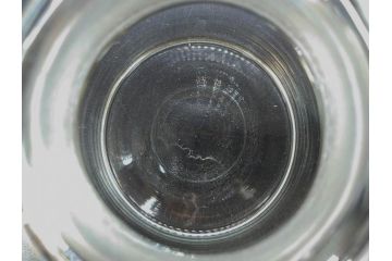 アンティーク雑貨　昭和レトロ　お洒落なインテリアとしても活躍してくれる蓋付きガラス瓶3個セット(キャニスター、硝子、ガラスビン、菓子瓶、フタ付き、MADE IN OCCUPIED JAPAN(占領下の日本製)、オキュパイド ジャパン)(R-076197)