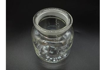 アンティーク雑貨　昭和レトロ　お洒落なインテリアとしても活躍してくれる蓋付きガラス瓶3個セット(キャニスター、硝子、ガラスビン、菓子瓶、フタ付き、MADE IN OCCUPIED JAPAN(占領下の日本製)、オキュパイド ジャパン)(R-076198)