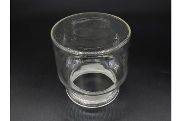 アンティーク雑貨　昭和レトロ　お洒落なインテリアとしても活躍してくれる蓋付きガラス瓶3個セット(キャニスター、硝子、ガラスビン、菓子瓶、フタ付き、MADE IN OCCUPIED JAPAN(占領下の日本製)、オキュパイド ジャパン)(R-076198)