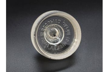 アンティーク雑貨　昭和レトロ　お洒落なインテリアとしても活躍してくれる蓋付きガラス瓶3個セット(キャニスター、硝子、ガラスビン、菓子瓶、フタ付き、MADE IN OCCUPIED JAPAN(占領下の日本製)、オキュパイド ジャパン)(R-076199)