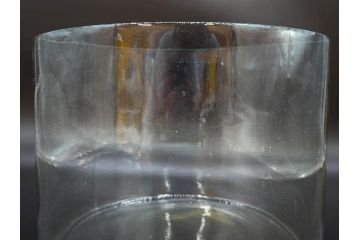 昭和初期　様々な使い方ができるシンプルで取り入れやすいガラスビン(ガラス瓶、硝子、フラワーベース、水槽、金魚鉢)(R-076201)