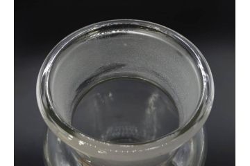 昭和レトロ　昭和初期　色々な使い方が楽しめる蓋付きガラス瓶2個セット(薬瓶、ガラスビン、硝子、メディシンボトル、キャニスター、筒型、フタ付き)(R-076202)