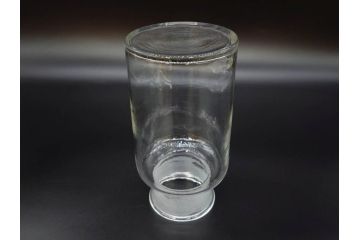 昭和レトロ　昭和初期　色々な使い方が楽しめる蓋付きガラス瓶2個セット(薬瓶、ガラスビン、硝子、メディシンボトル、キャニスター、筒型、フタ付き)(R-076202)