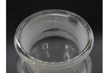 昭和レトロ　昭和初期　色々な使い方が楽しめる蓋付きガラス瓶2個セット(薬瓶、ガラスビン、硝子、メディシンボトル、キャニスター、筒型、フタ付き)(R-076202)
